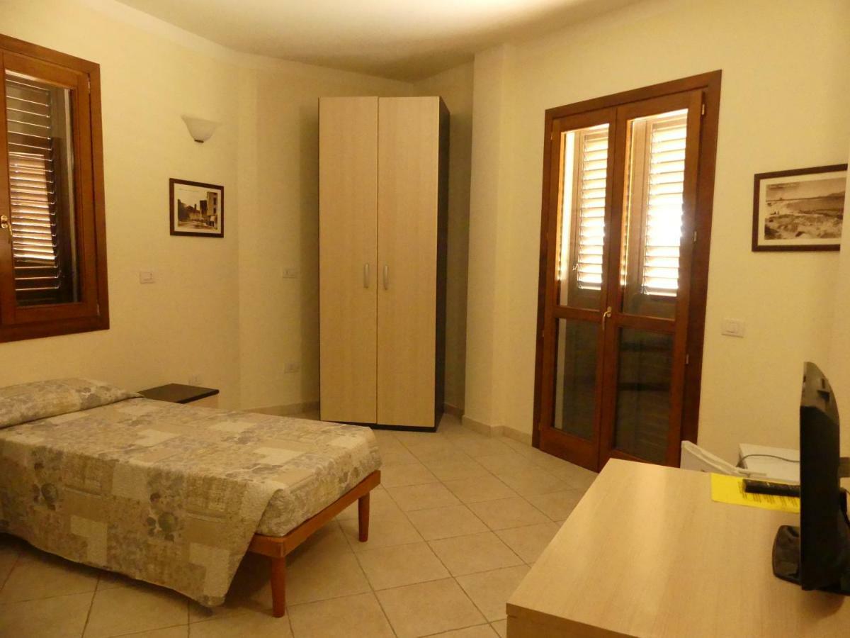 Hotel Beb 2000 Sassari Zewnętrze zdjęcie