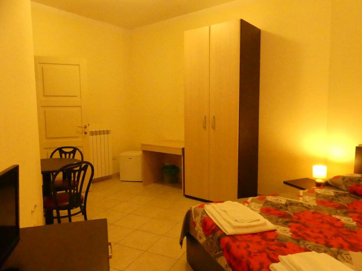 Hotel Beb 2000 Sassari Zewnętrze zdjęcie